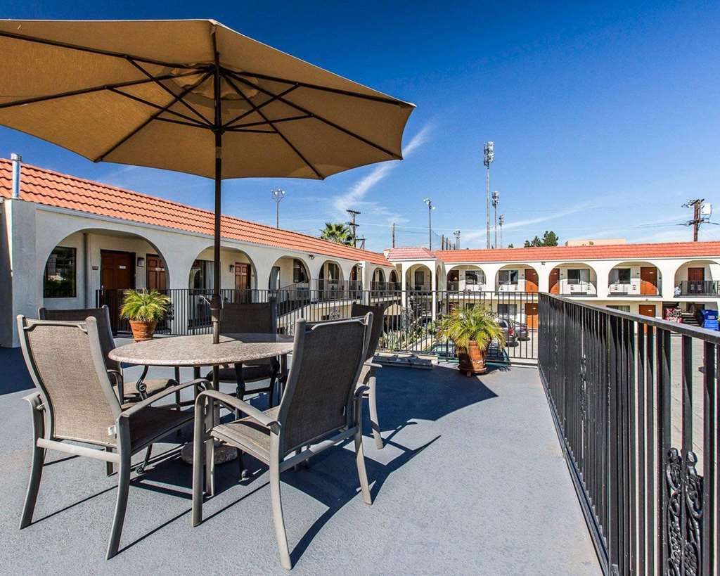 Glenridge Inn Glendale - Pasadena Удобства снимка